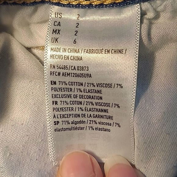 American Eagle Mini Jean Skirt Distressed Worn Denim Frayed Hem Mid Wash Pockets - Picture 7 of 16